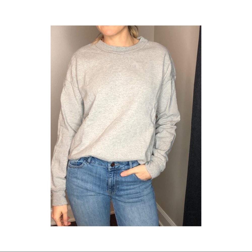 FRAME sweatshirt without the black ribbon 🎀